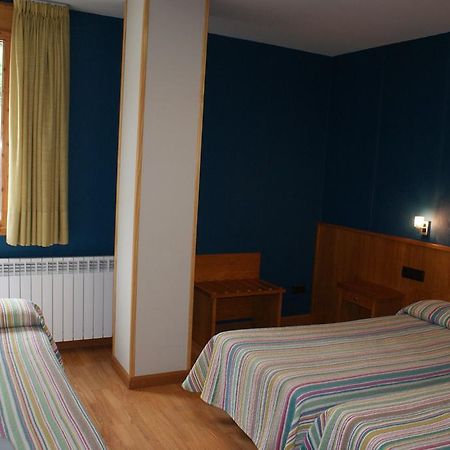 Hostal Los Valles Bielsa Exterior photo